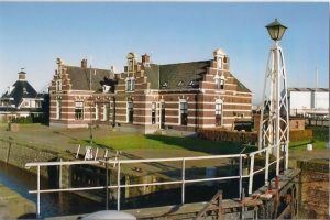 Lemmer-zeesluis1-700x467